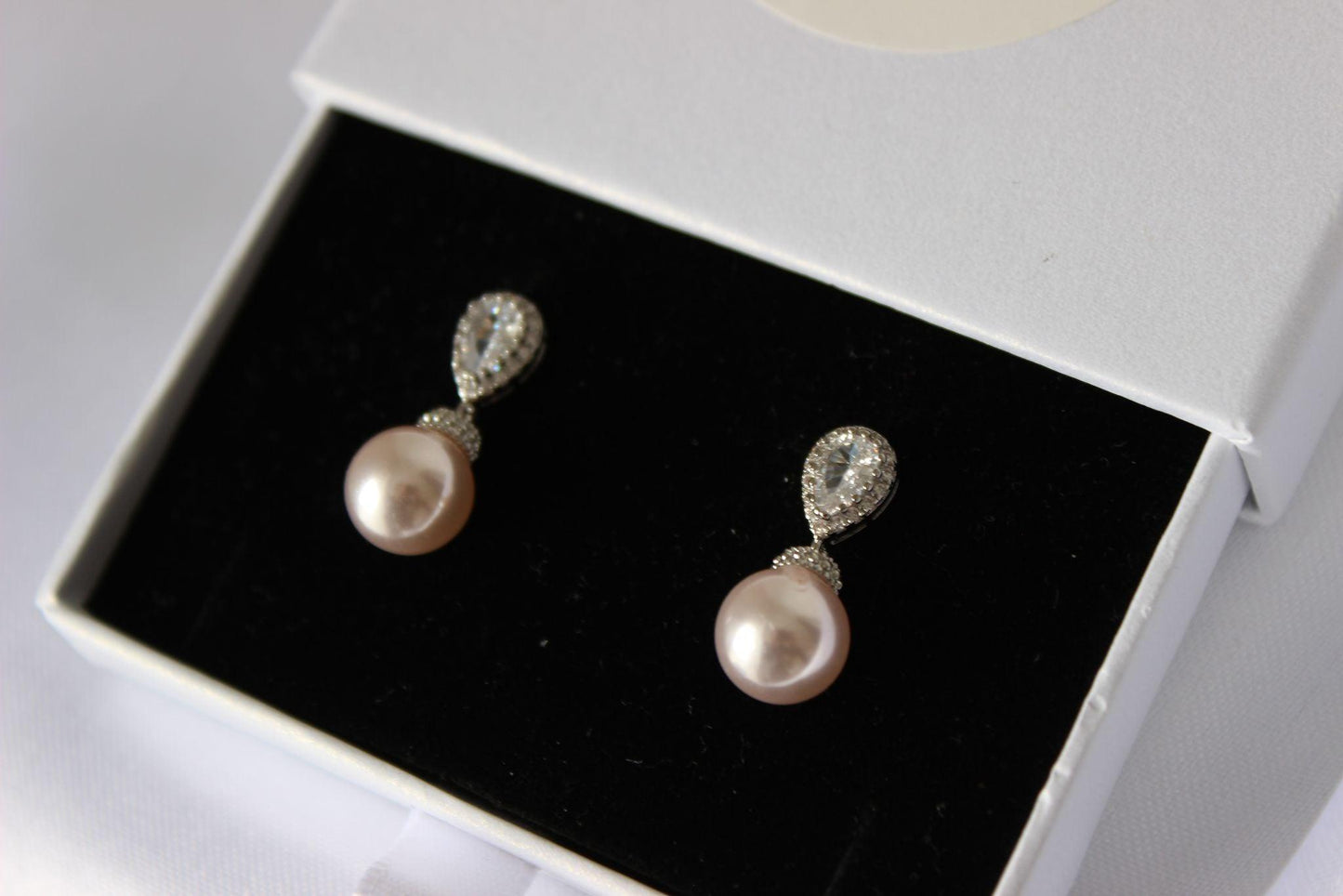 "BIANCA" Mini Light Pink Pearl Drop Earrings