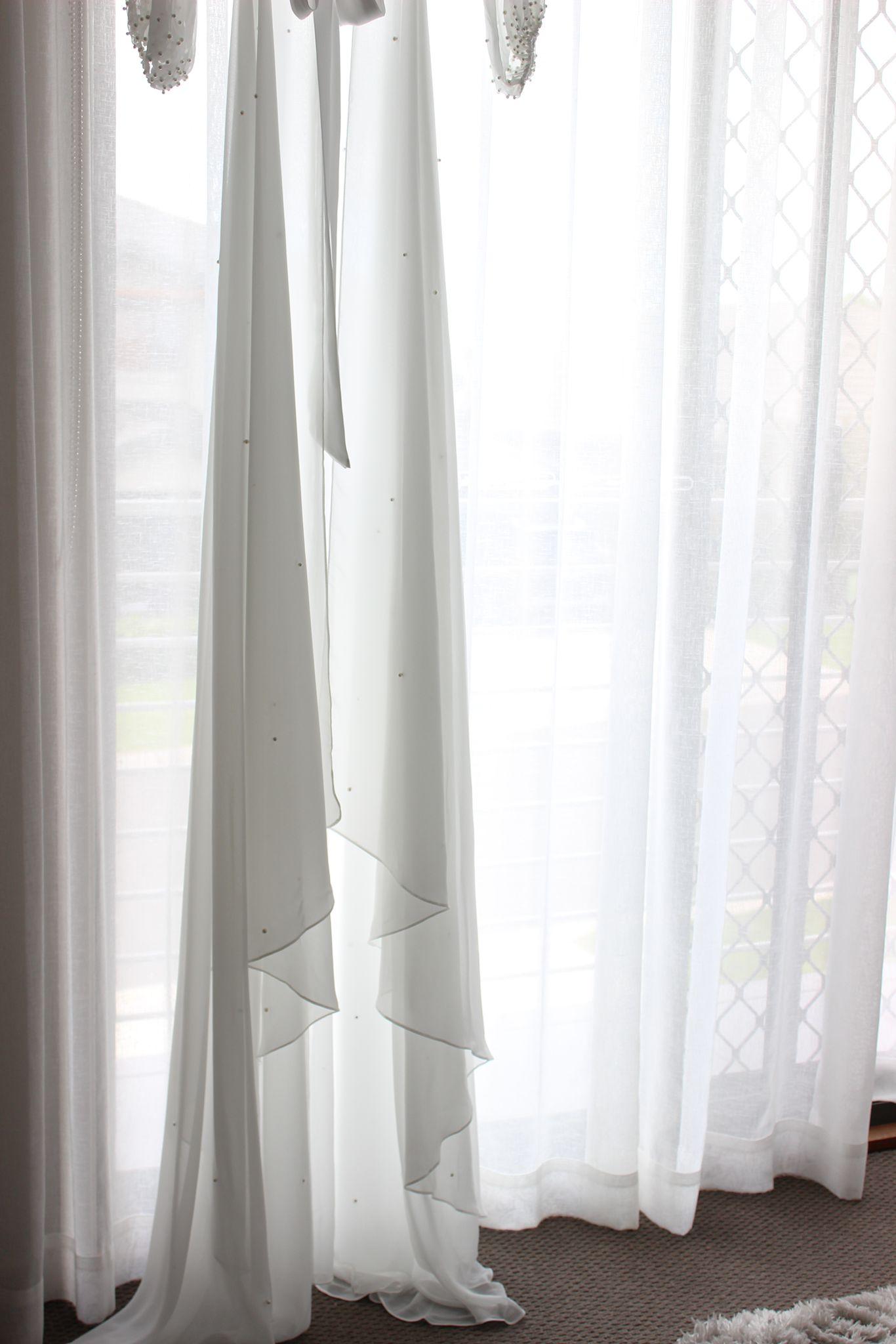 "SOFIA" Chiffon Pearl Bridal Robe