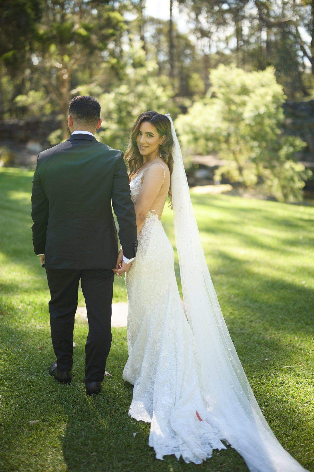 Wedding couple posing in sydney