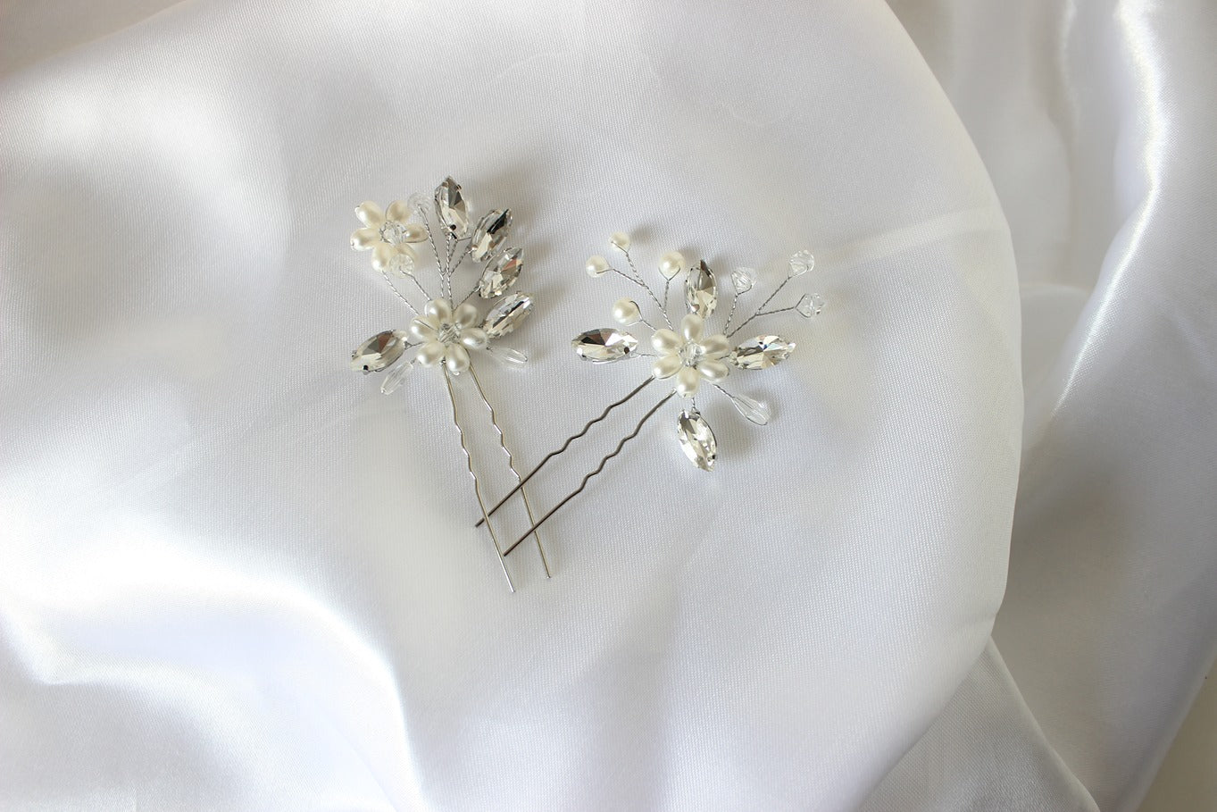 Bridal hair pin set