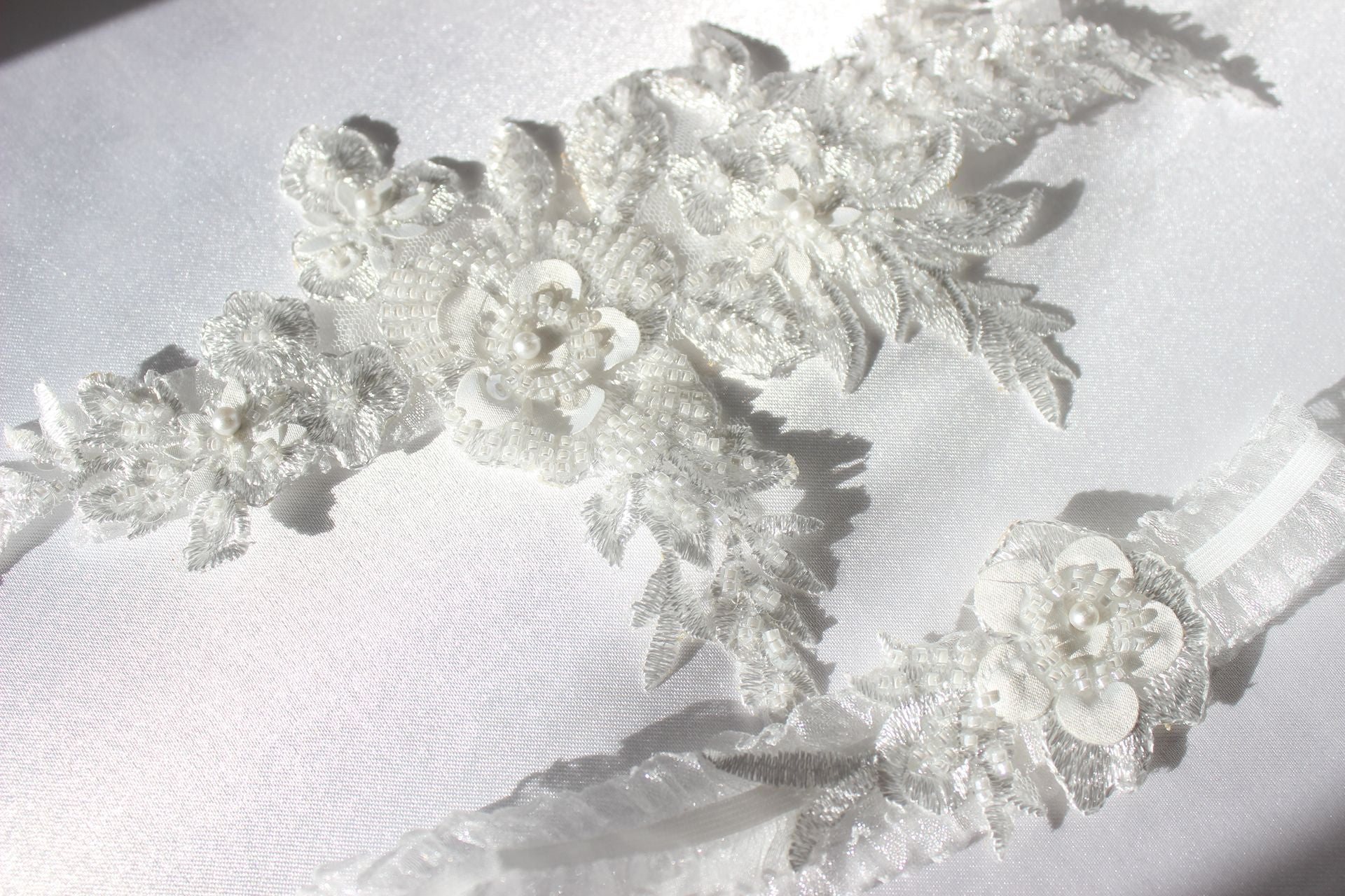 Floral Garter White Lace