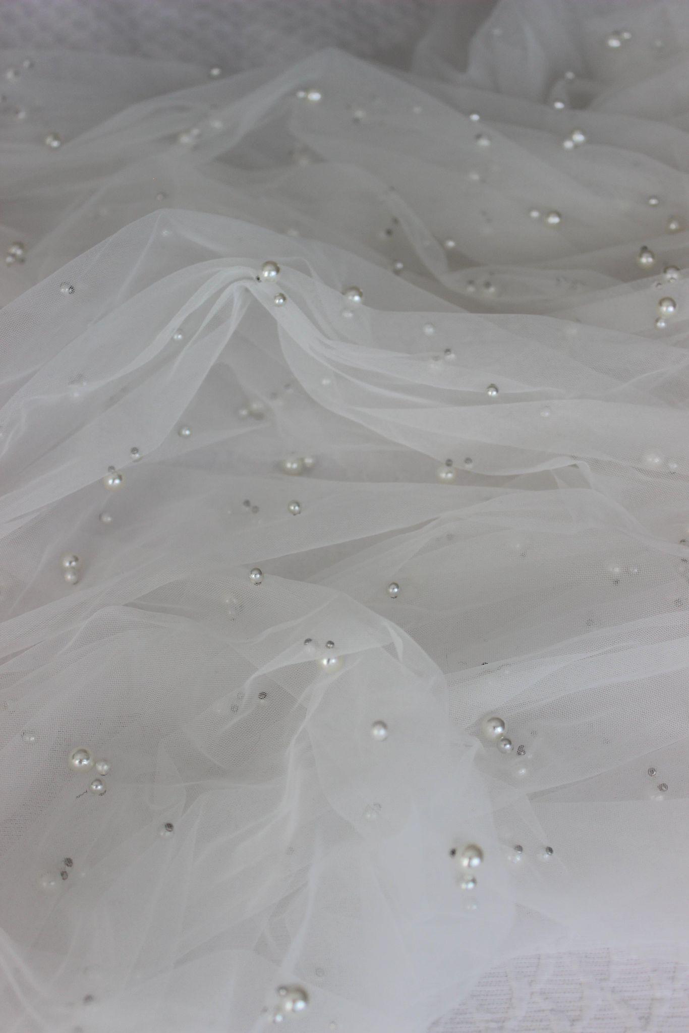 Scattered Pearl Veil Two Tier Veil Close Up
