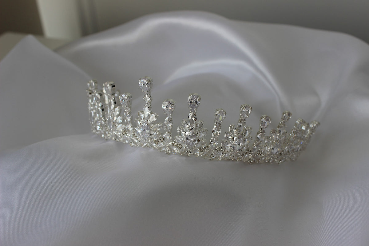 camilla bridal crown in silver
