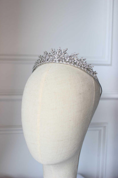Cecilie silver bridal crown