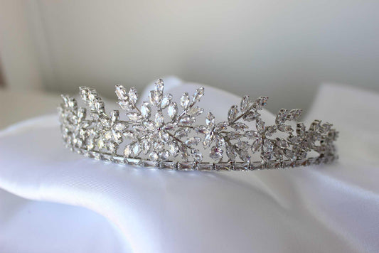 Cecilie silver bridal crown