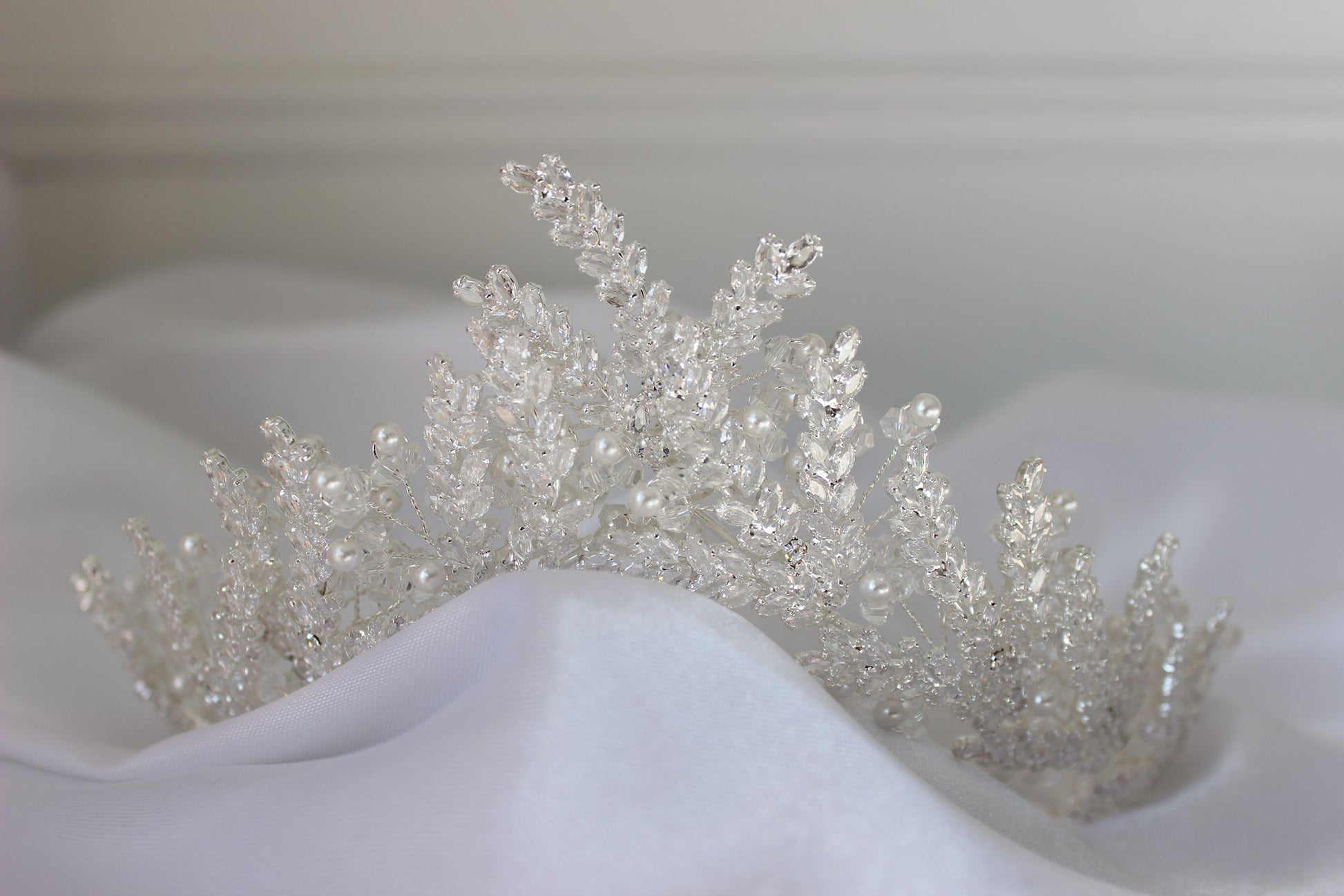 Elira silver bridal crown