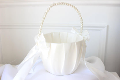 Flower Girl Basket with pearl handle