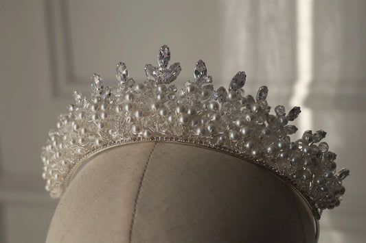 Isadora medium pearl and crystal bridal crown in silver