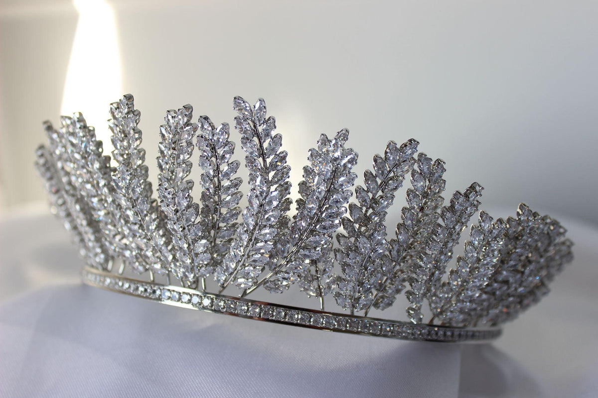 Leia silver bridal crown