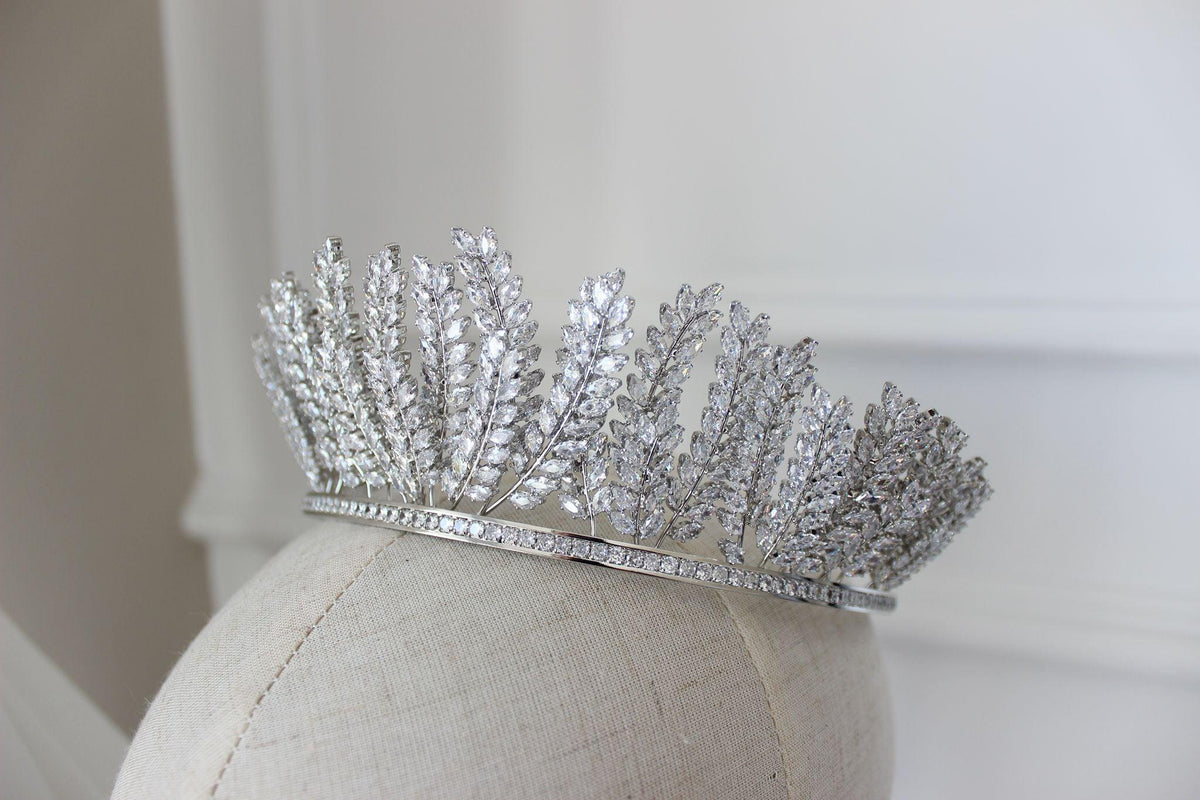 Leia large silver wedding crown