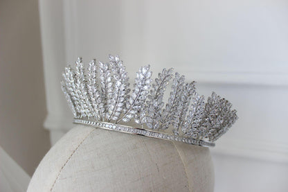 Leia large silver wedding crown