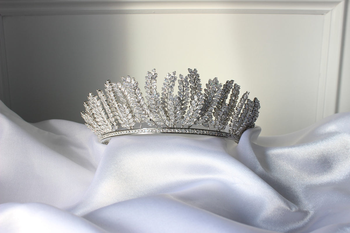 Leia silver bridal crown