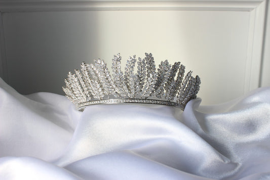 Leia silver bridal crown