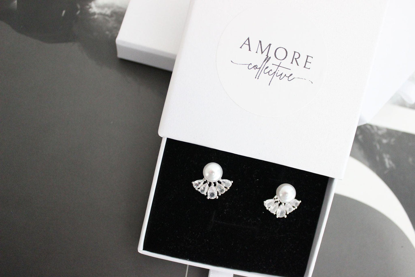 Marie pearl silver studs