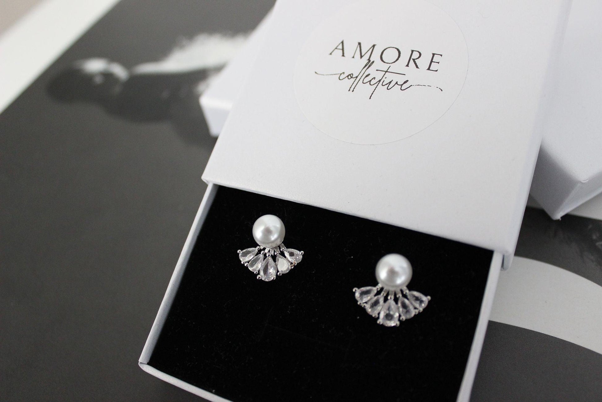 Marie pearl silver studs