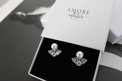 Marie pearl silver studs