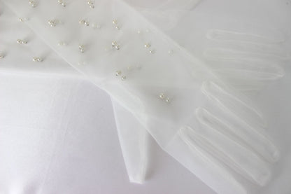 Pearl bridal gloves