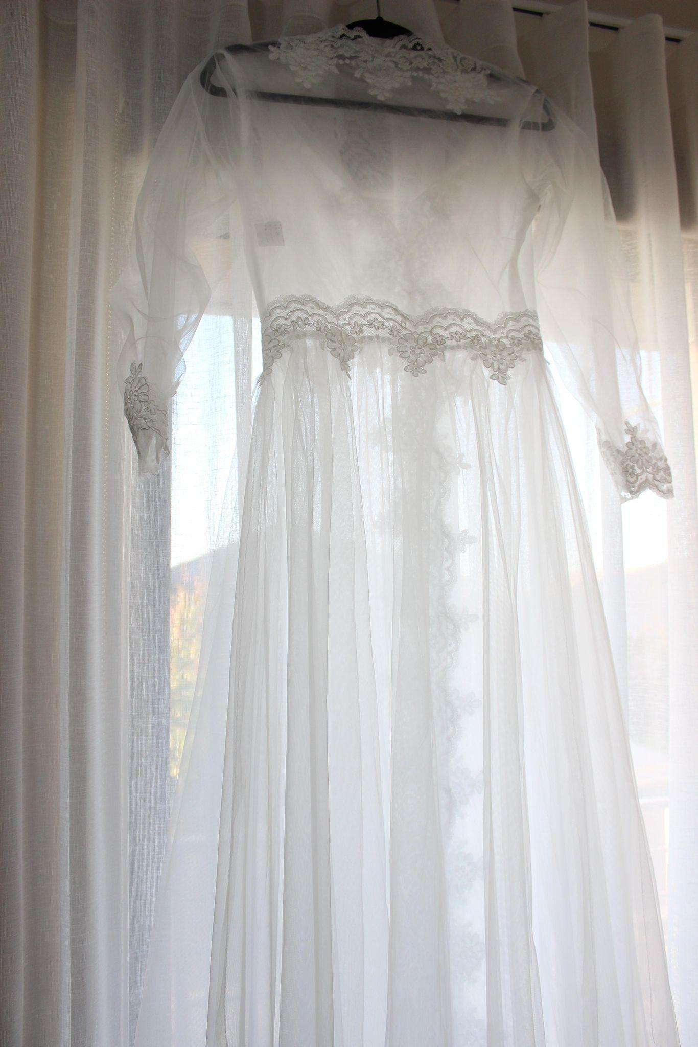 Valentina lace bridal robe